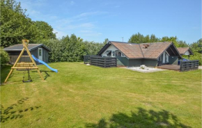 3 Bedroom Lovely Home In Hejls